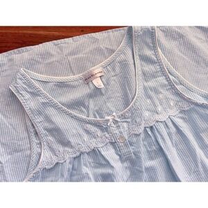 Vintage Miss Elaine Blue and white striped nightgown size Large